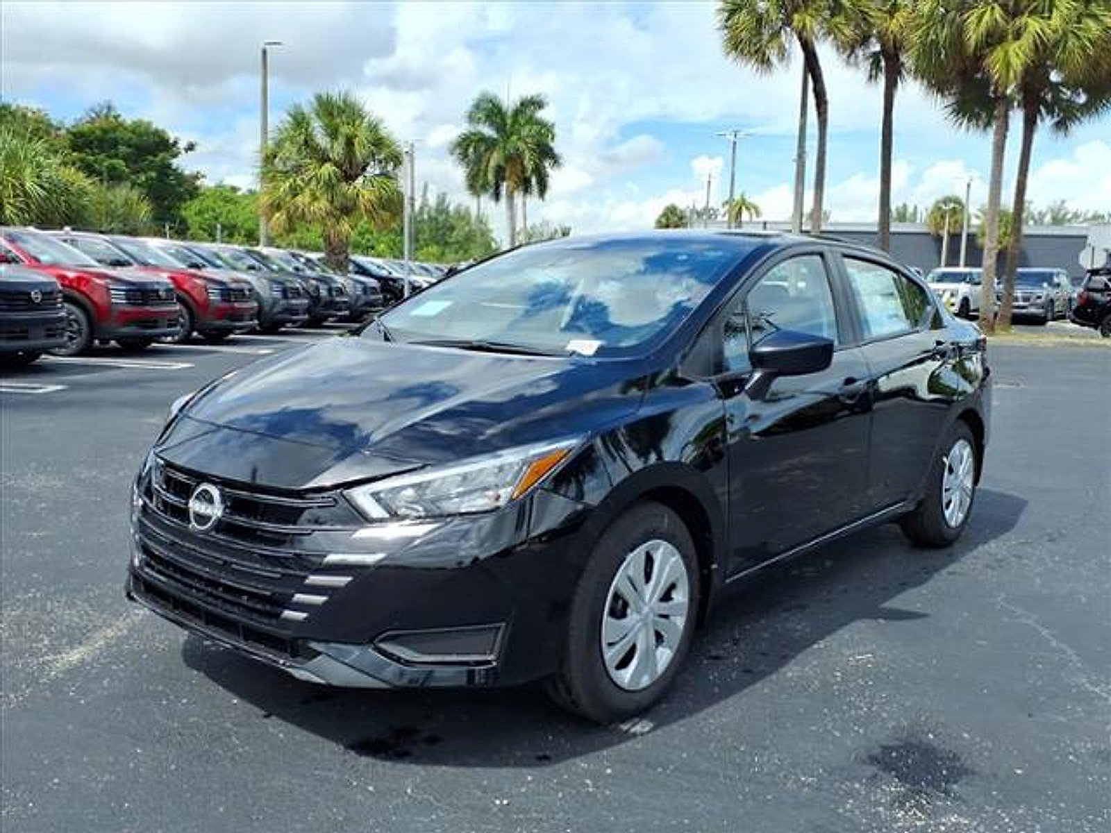 New 2025 Nissan Versa S w/ Trunk Package video 1