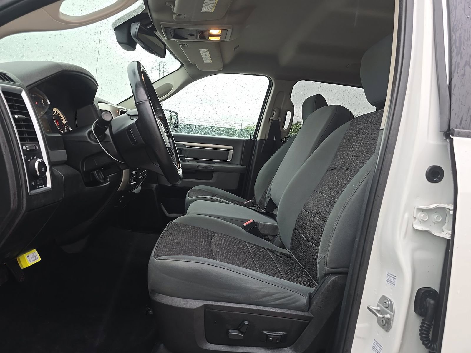 Used 2017 RAM 1500 Big Horn AWD/4WD image 10