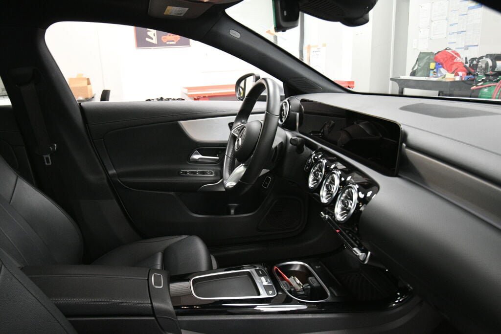 Used 2025 Mercedes-Benz CLA 250 4MATIC image 31