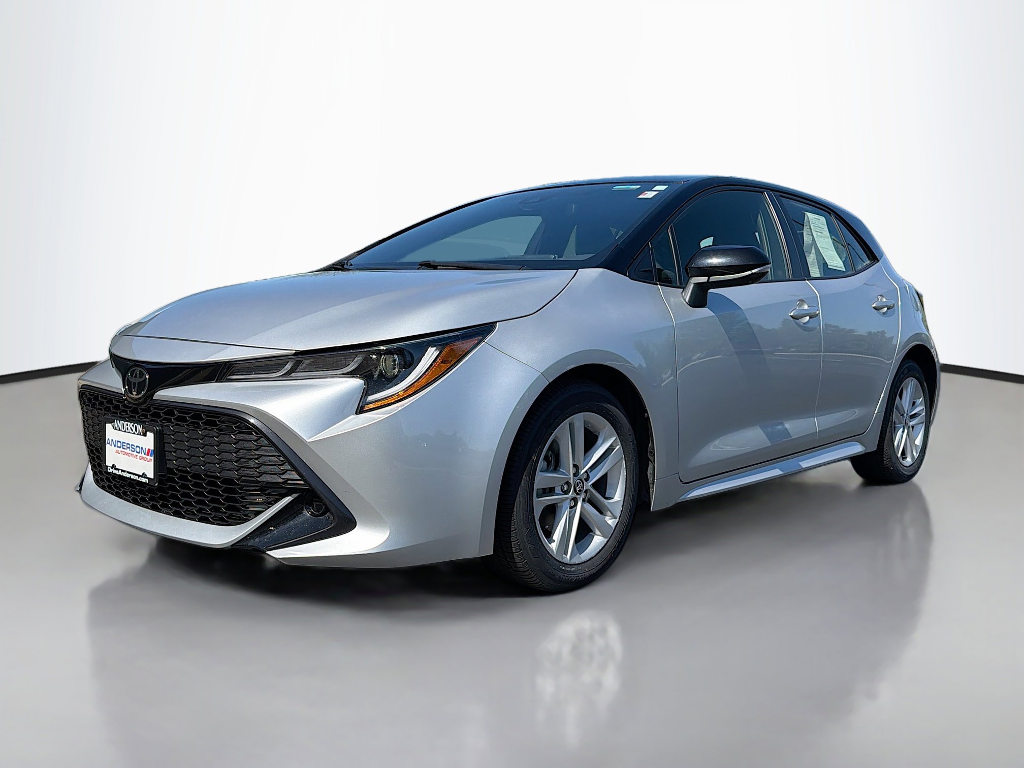 Used 2021 Toyota Corolla SE w/ SE Preferred Package FWD image 11