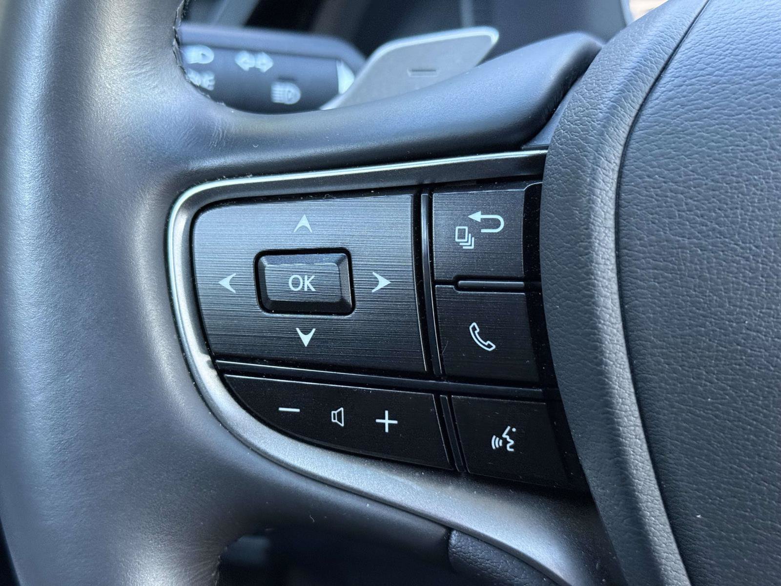 Used 2025 Lexus ES 350 w/ Premium Package FWD image 25