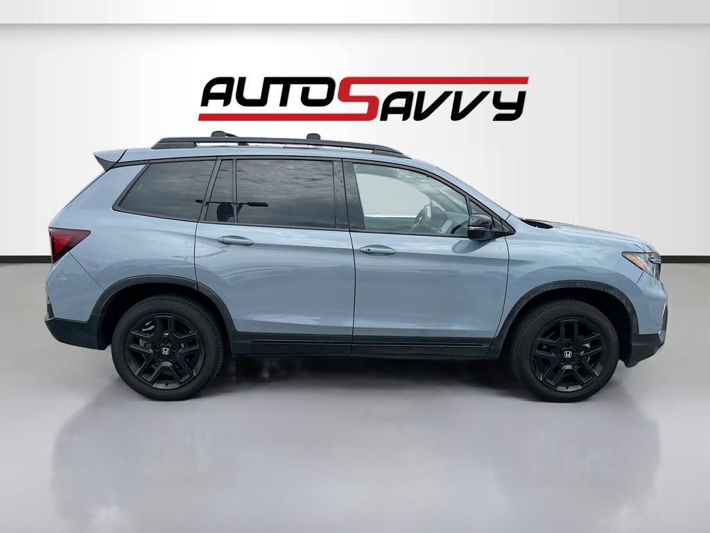 Used 2024 Honda Passport Black Edition image 8