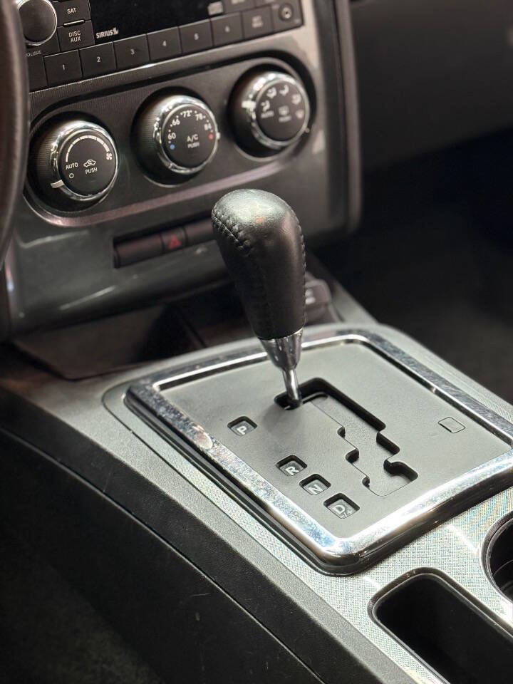 Used 2013 Dodge Challenger SXT image 12