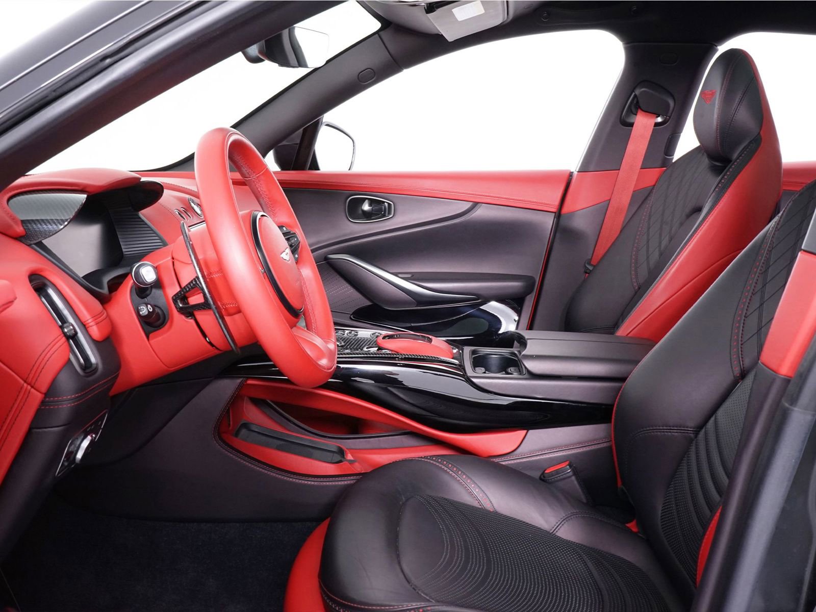 Used 2023 Aston Martin DBX 707 image 5