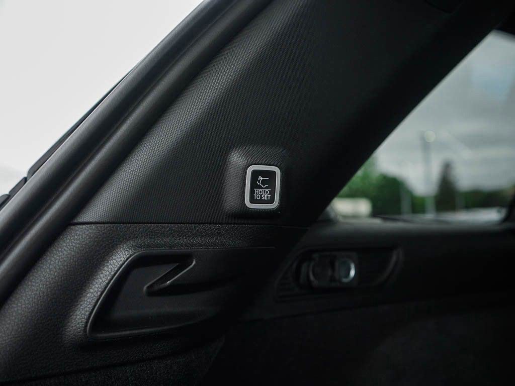 New 2025 Jeep Grand Cherokee Summit image 8