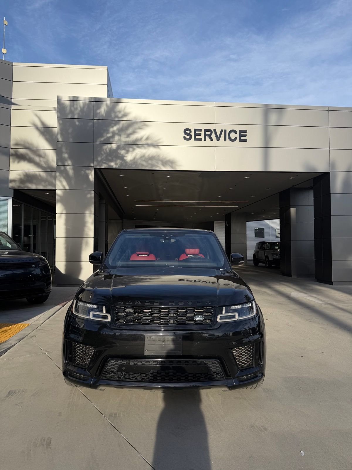 Used 2021 Land Rover Range Rover Sport HST AWD/4WD image 2
