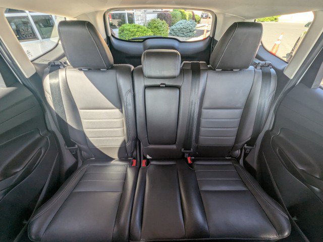 Used 2015 Ford Escape Titanium w/ Equipment Group 301A AWD/4WD image 26