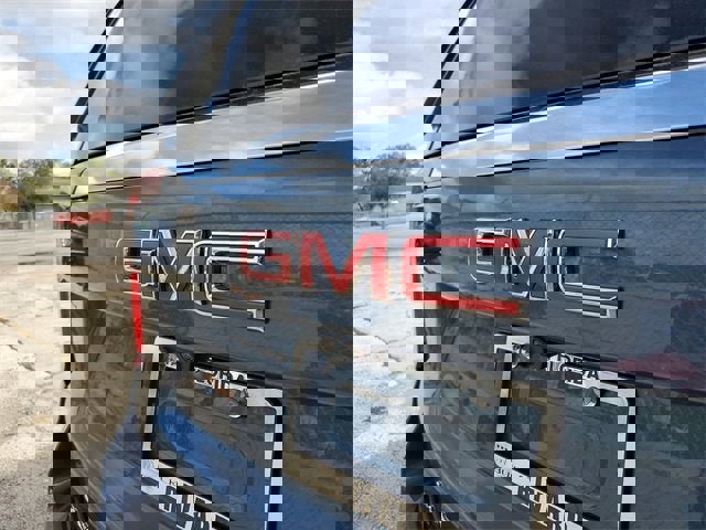 New 2026 GMC Yukon XL Elevation image 7