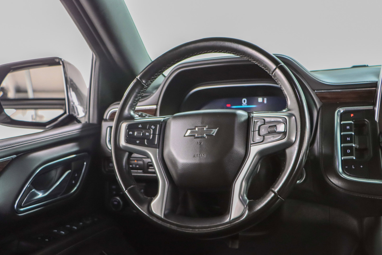 Used 2023 Chevrolet Tahoe Z71 AWD/4WD image 13