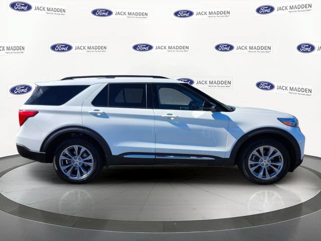 Certified 2022 Ford Explorer XLT w/ Equipment Group 202A AWD/4WD image 6