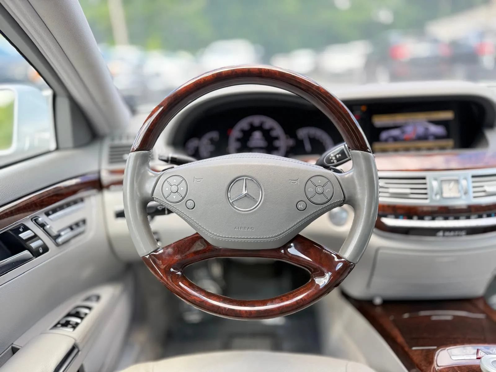 Used 2013 Mercedes-Benz S 550 4MATIC image 13