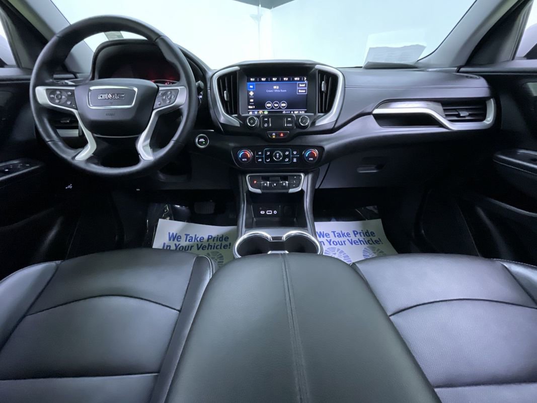 Used 2023 GMC Terrain SLT image 27