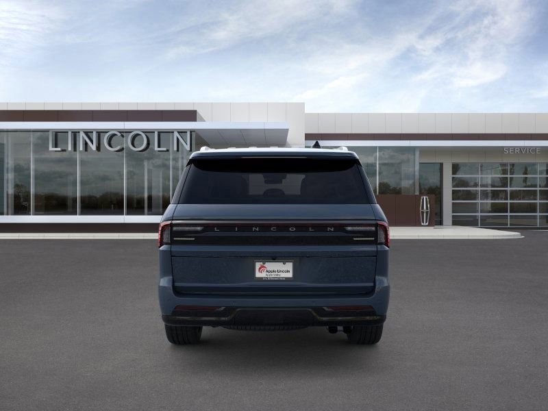 New 2025 Lincoln Navigator Reserve image 5