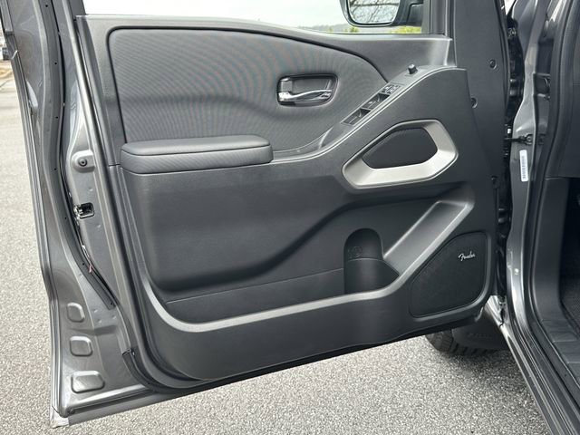 Certified 2023 Nissan Frontier SV w/ SV Convenience Package image 11