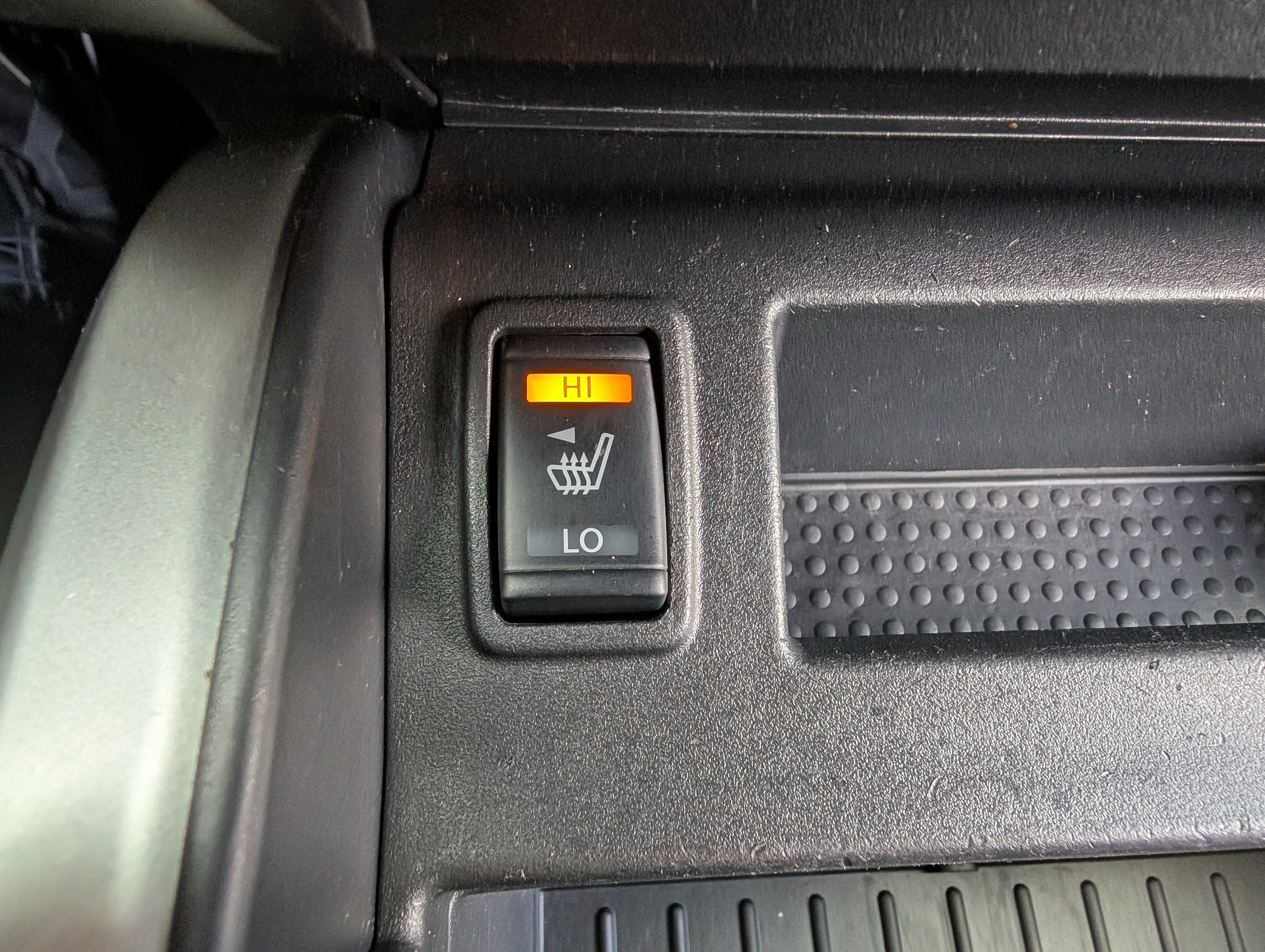 Used 2018 Nissan Titan SL image 31