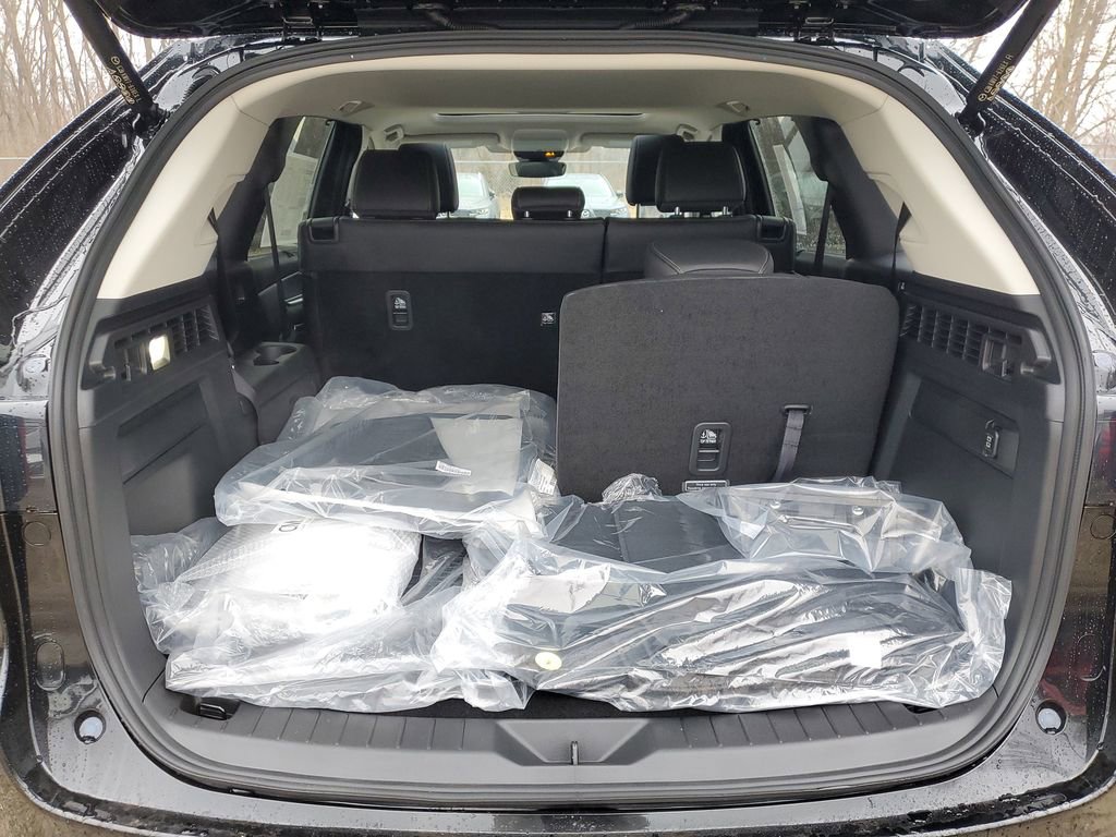 New 2026 MAZDA CX-90 Plug-In Hybrid w/ Preferred image 8