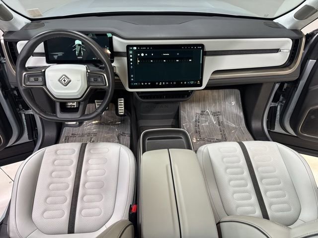 Used 2023 Rivian R1S Adventure AWD/4WD image 18