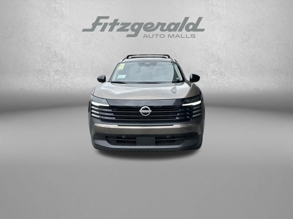 New 2026 Nissan Kicks SV w/ SV Premium Package image 2