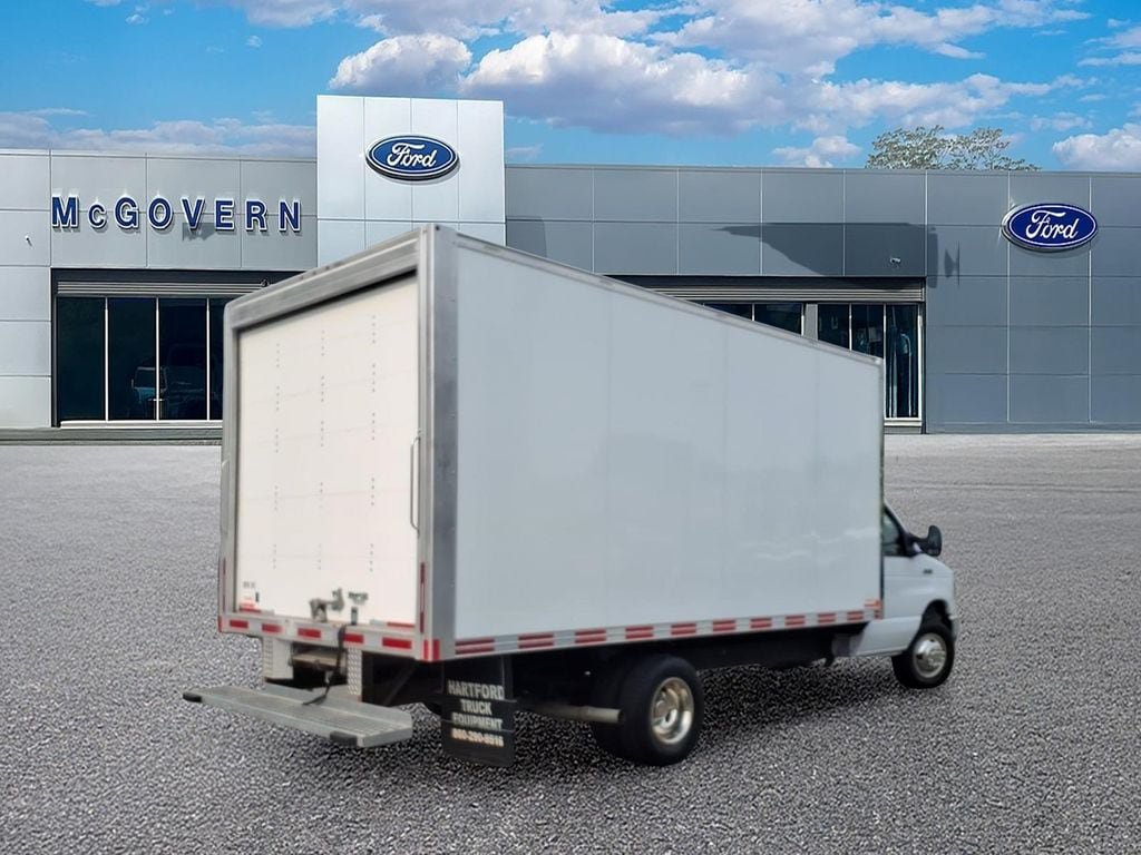 Used 2023 Ford E-450 and Econoline 450 Super Duty w/ Power Windows & Locks Group RWD image 6