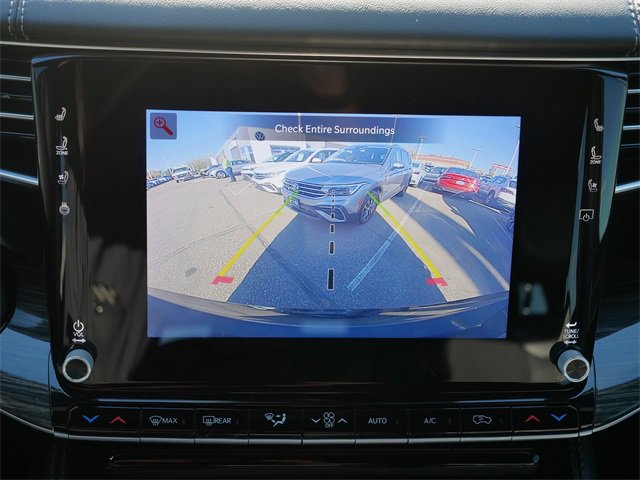 Used 2022 Jeep Wagoneer Series III w/ Premium Group I image 32