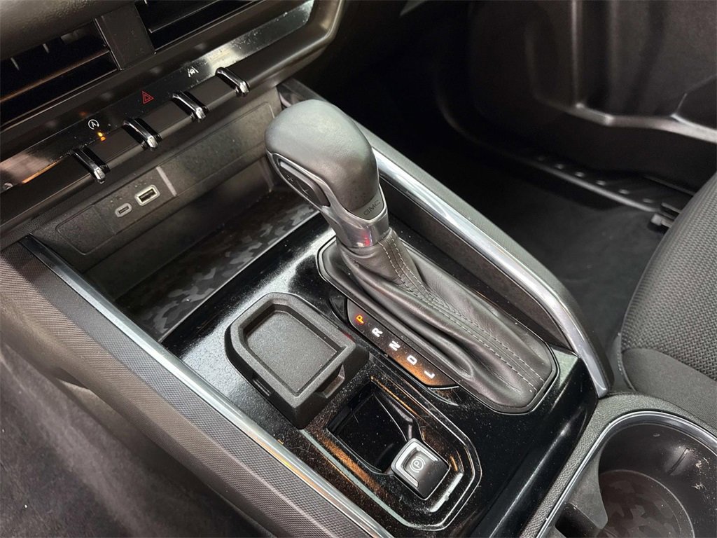 Used 2024 GMC Canyon Elevation image 21