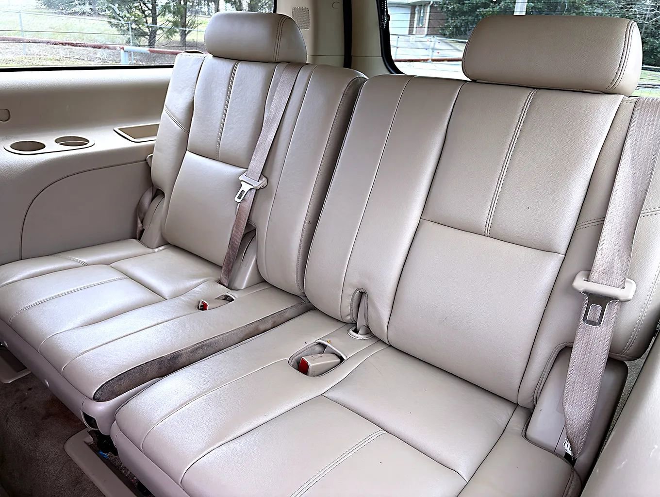 Used 2010 Chevrolet Suburban LT image 10