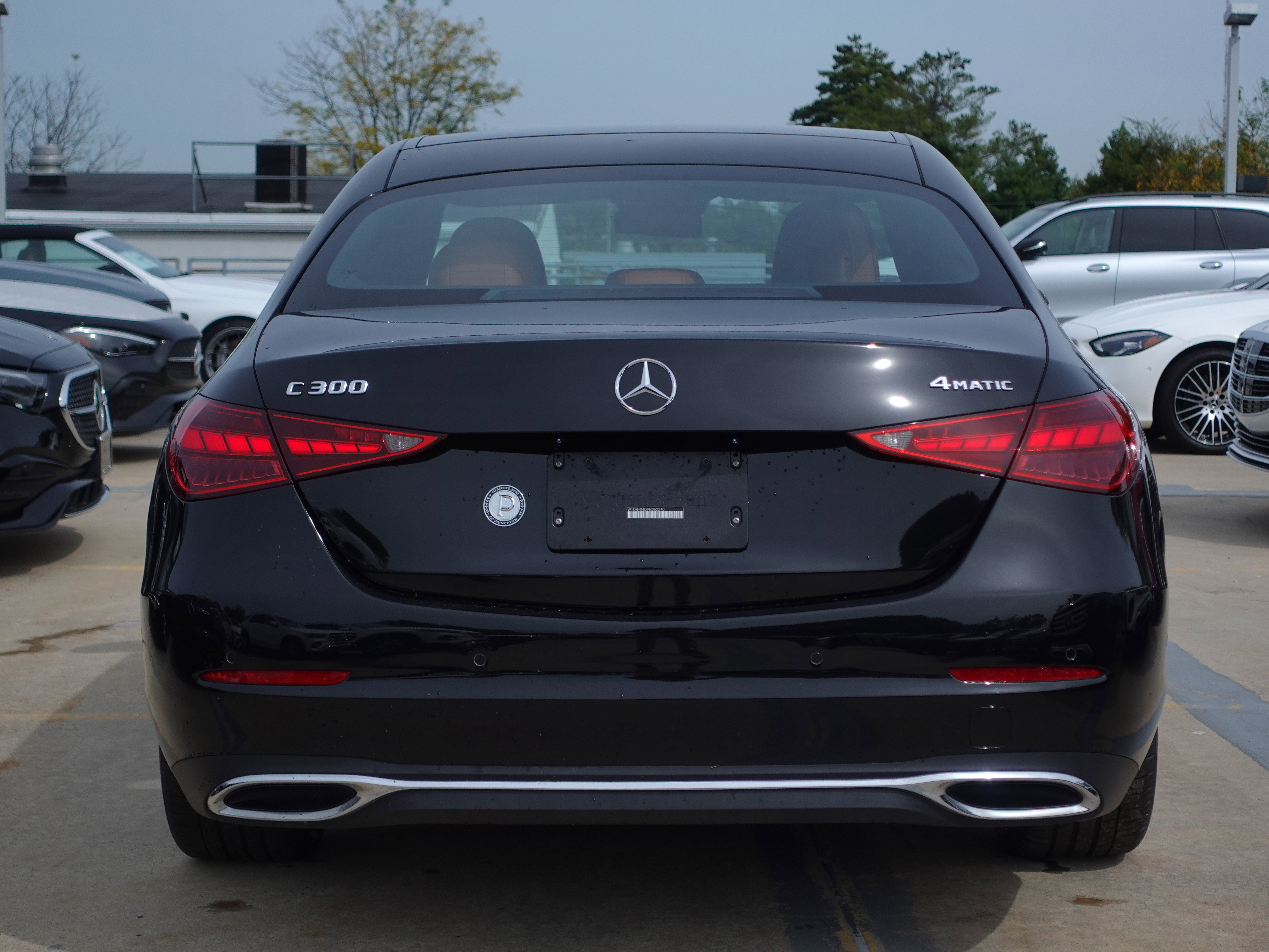 Used 2022 Mercedes-Benz C 300 4MATIC Sedan image 4