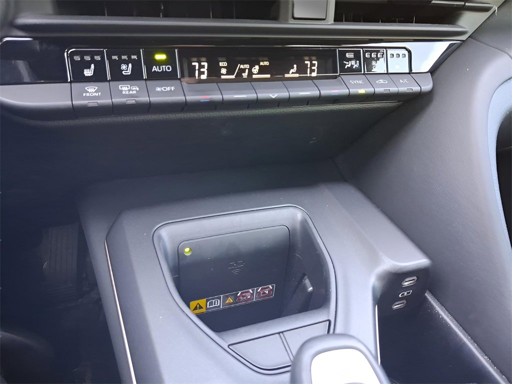 Used 2023 Toyota Crown XLE image 28
