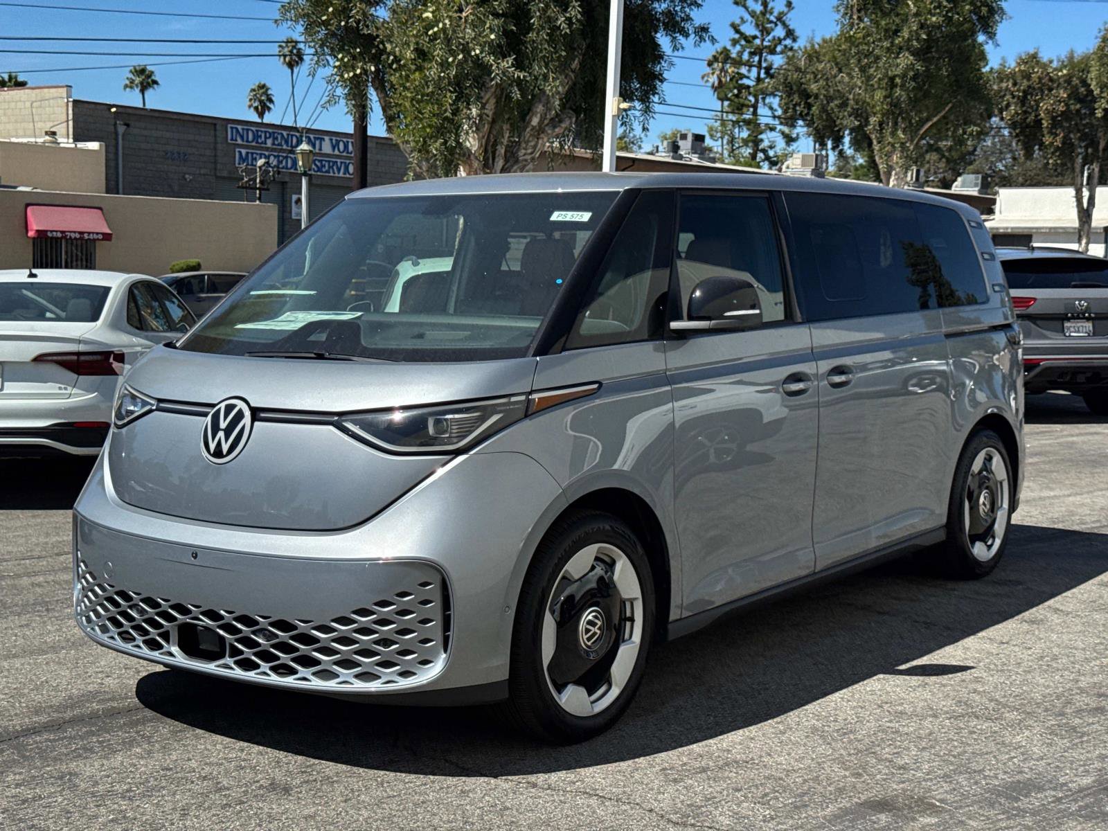 New 2025 Volkswagen ID. Buzz Pro S Plus image 3