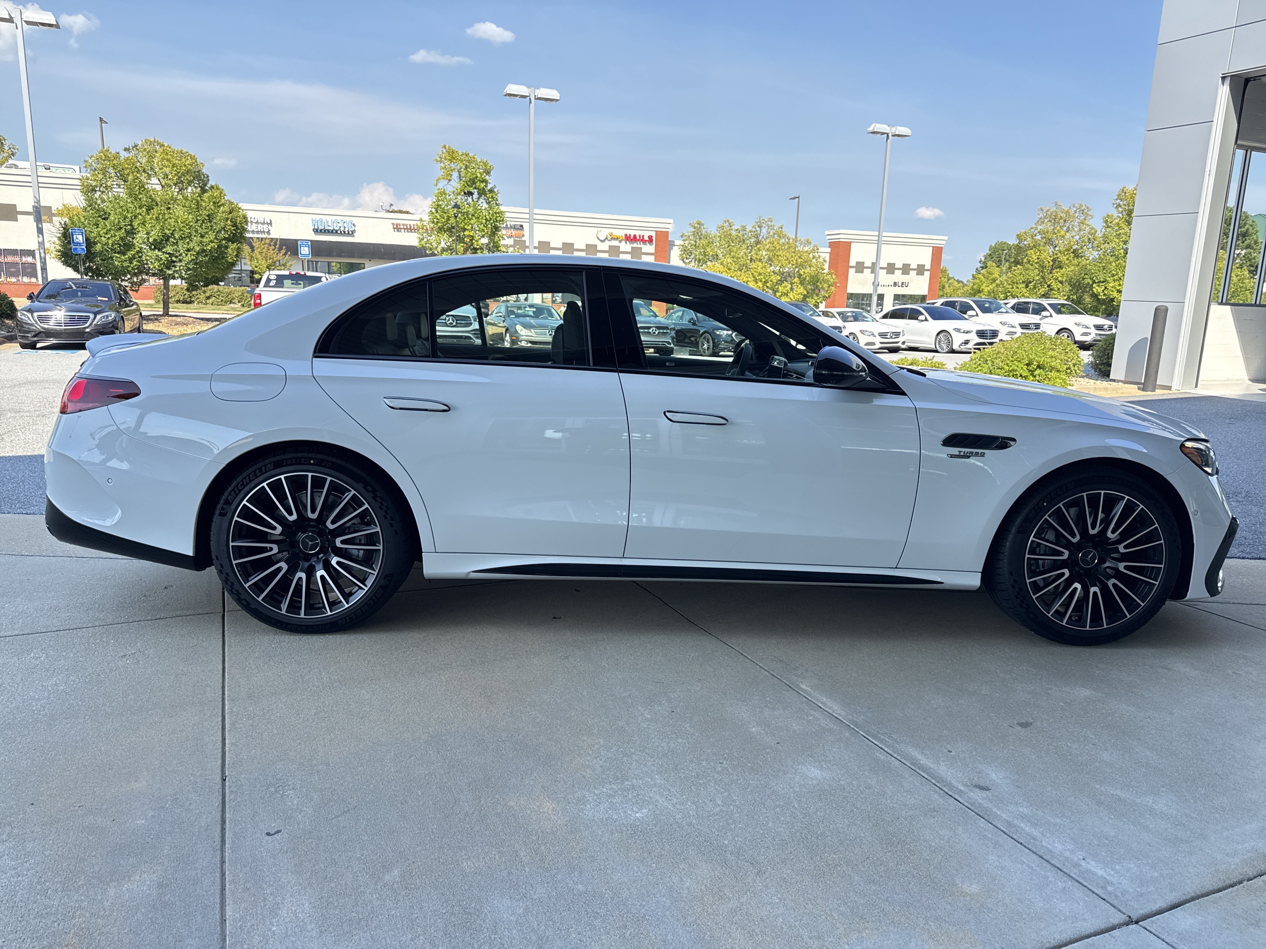 New 2027 Mercedes-Benz E 53 AMG e 4MATIC Sedan image 16