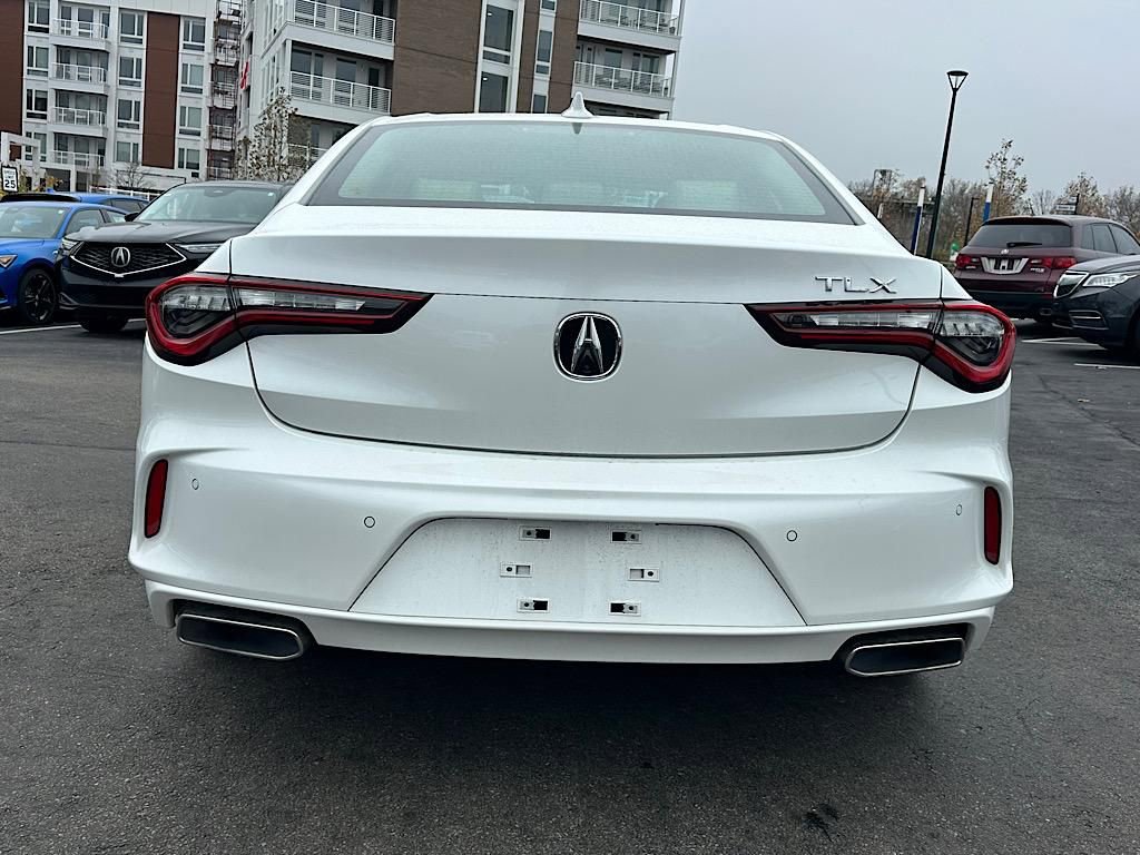 Certified 2025 Acura TLX w/ Technology Package image 10