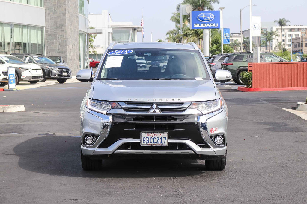 Used 2018 Mitsubishi Outlander GT AWD/4WD image 2