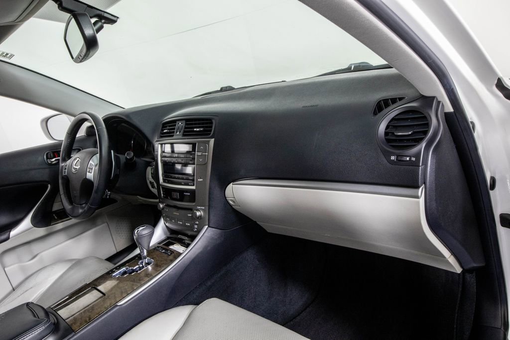 Used 2011 Lexus IS 250 w/ Premium Pkg Value Edition RWD image 16