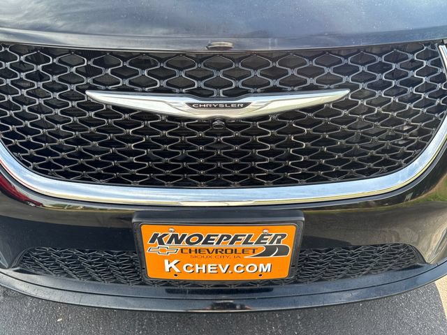 Used 2025 Chrysler Pacifica Select FWD image 31