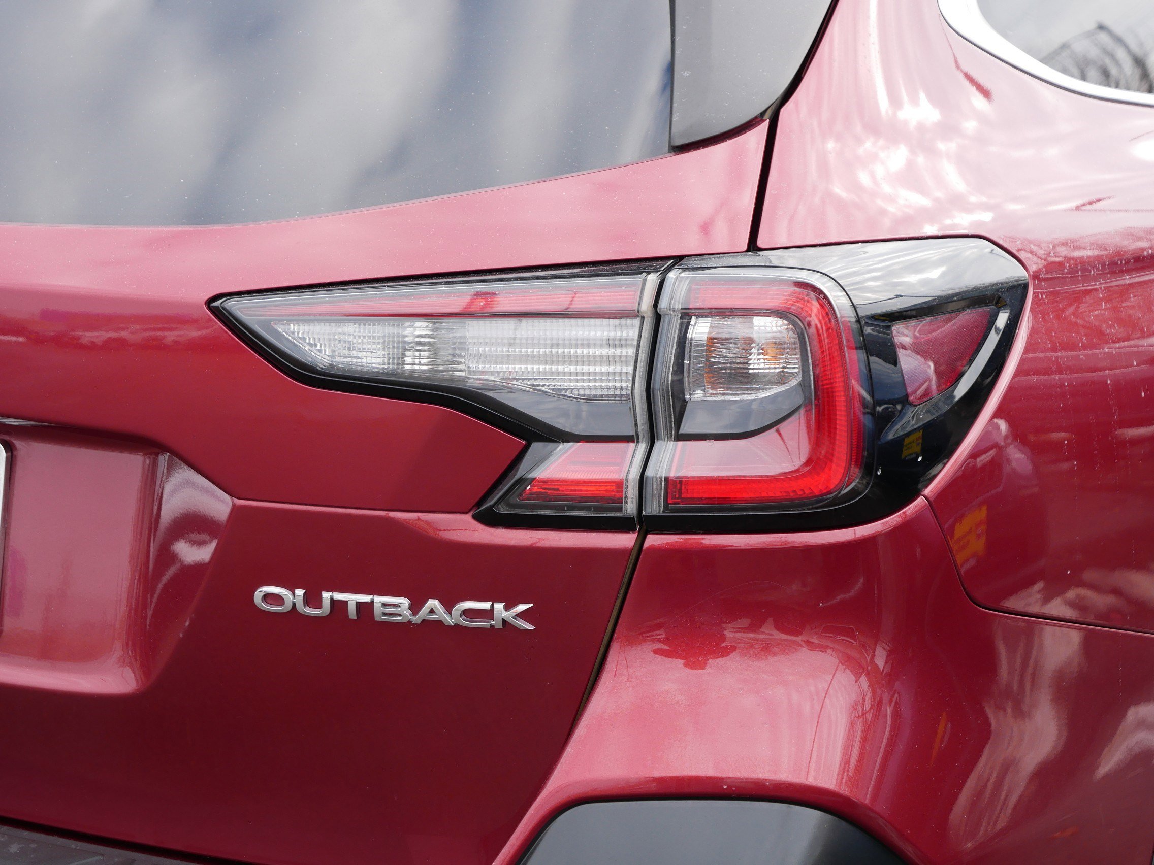 Used 2020 Subaru Outback Limited image 17