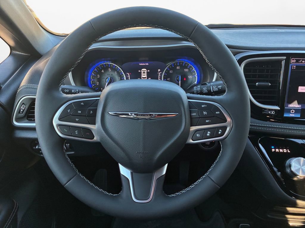 New 2026 Chrysler Pacifica Select FWD image 21