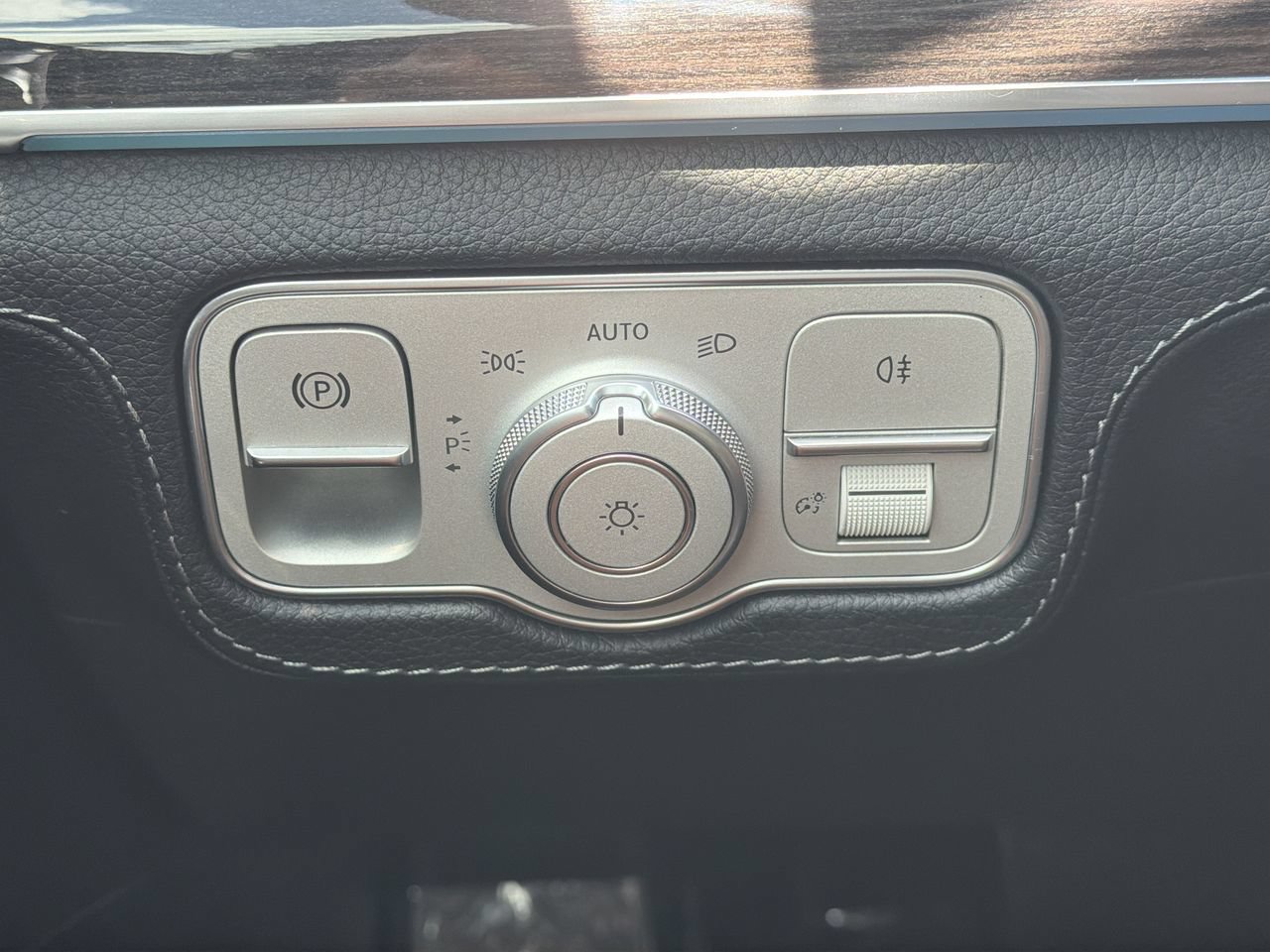 Used 2023 Mercedes-Benz GLS 450 4MATIC image 29