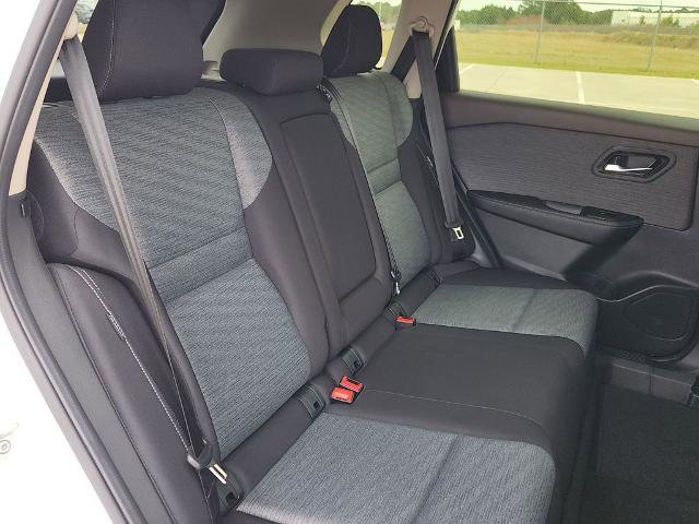 Certified 2023 Nissan Rogue SV image 14