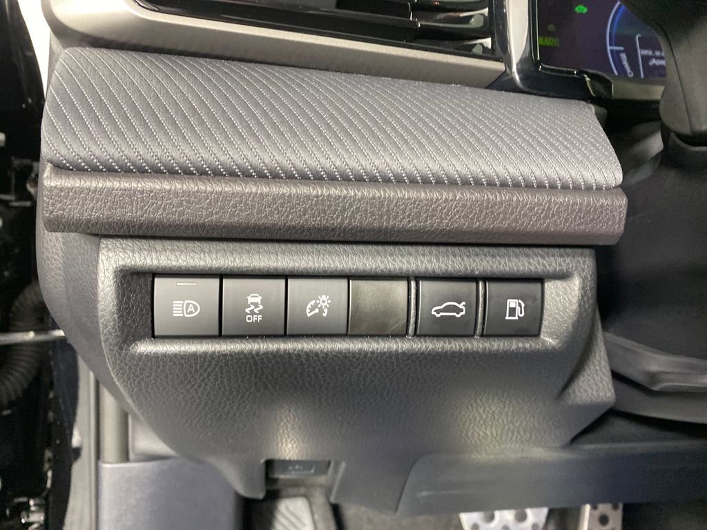 Certified 2025 Toyota Camry SE image 11