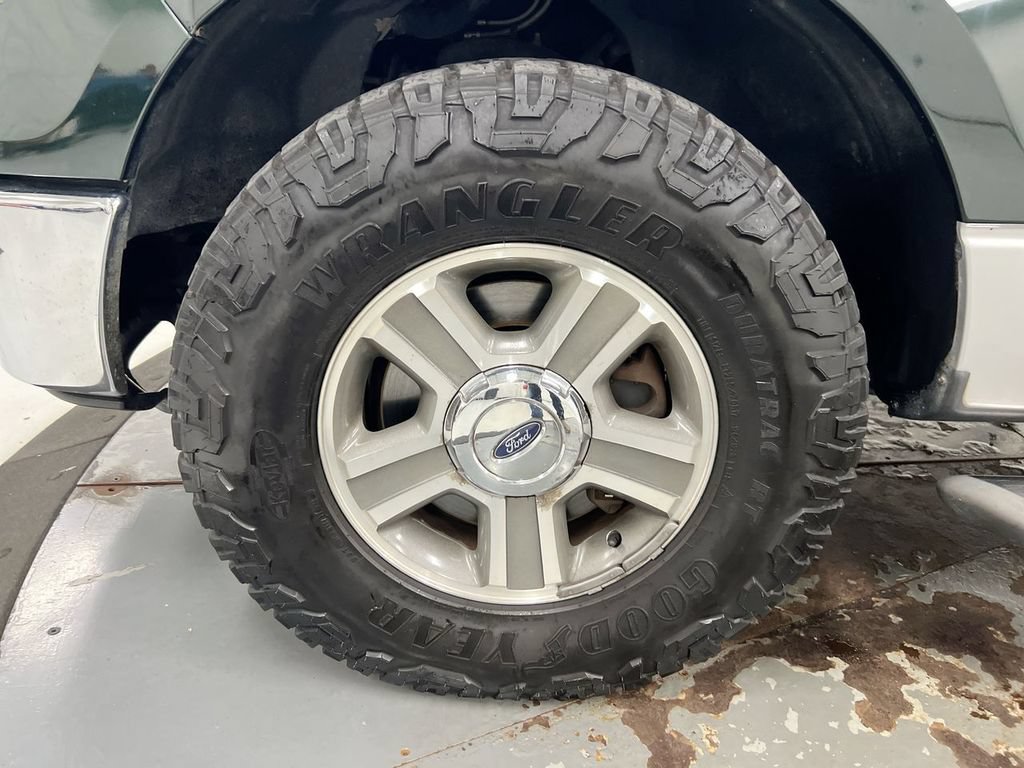 Used 2013 Ford F150 XLT w/ Mid Equipment Group RWD image 24
