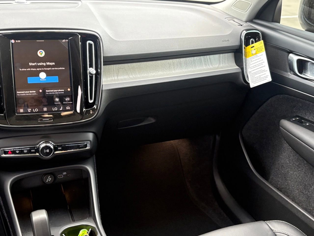 New 2026 Volvo XC40 B5 Core w/ Climate Package image 12