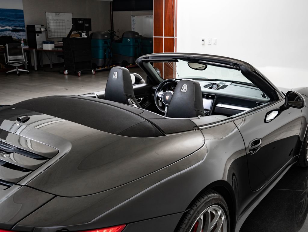 Used 2013 Porsche 911 Carrera 4S image 24