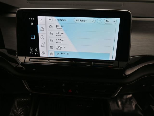 Used 2025 Volkswagen Atlas Cross Sport SE image 16