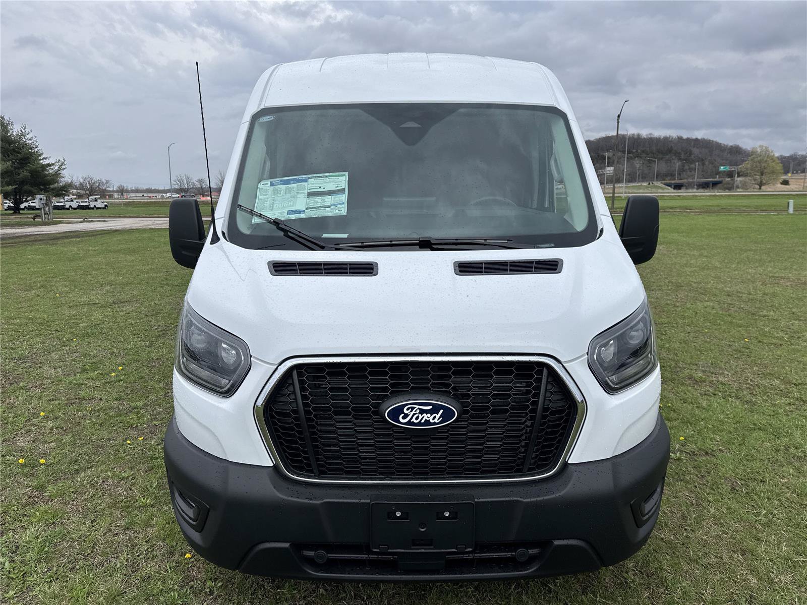 New 2026 Ford Transit 250 148 Medium Roof Extended AWD w/ Exterior Upgrade Package image 9
