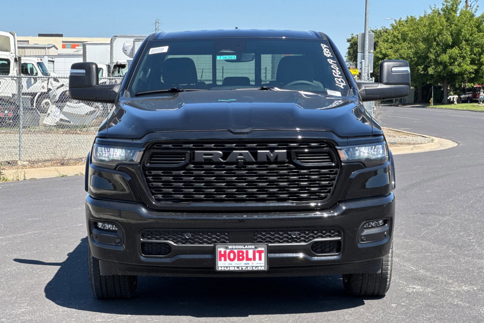 New 2026 RAM 1500 4x4 Crew Cab image 8