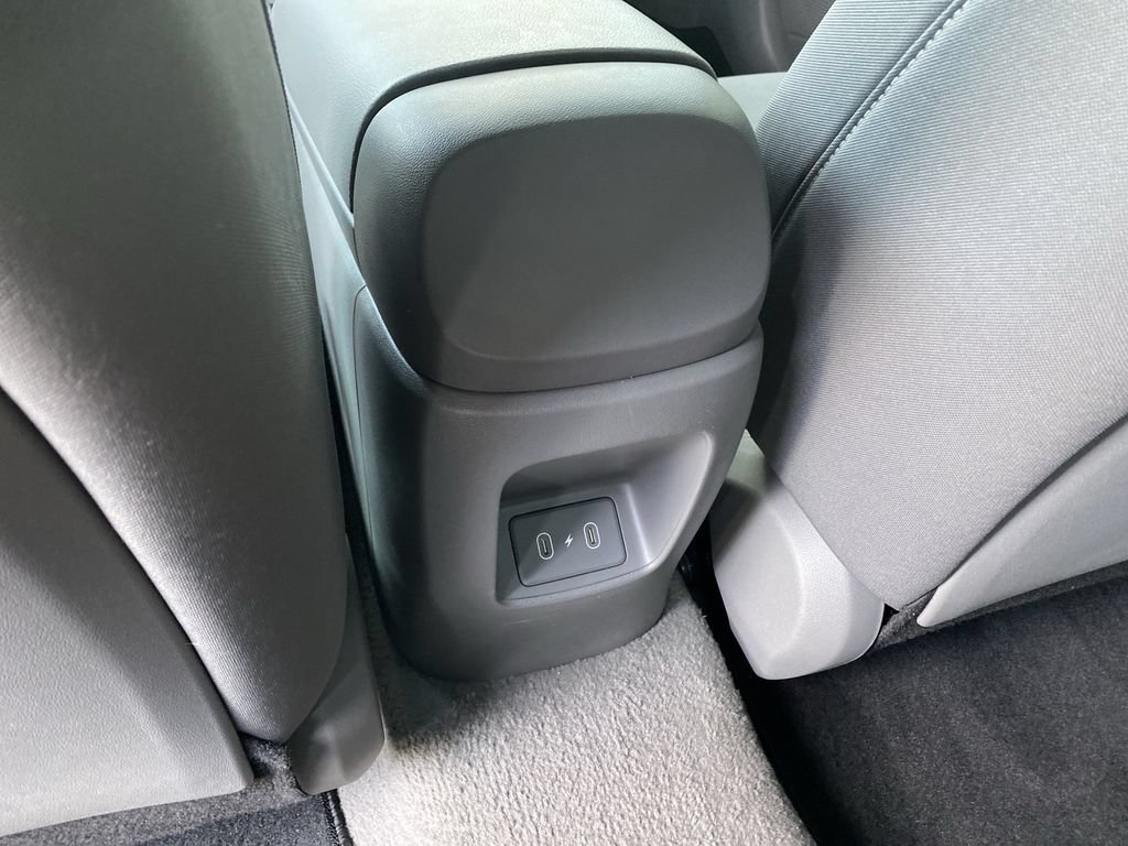 Used 2026 Hyundai Elantra SEL FWD image 28