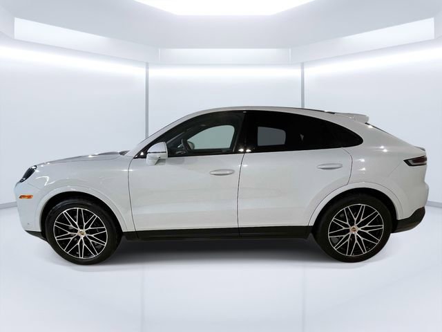 Certified 2025 Porsche Cayenne Coupe AWD/4WD image 4