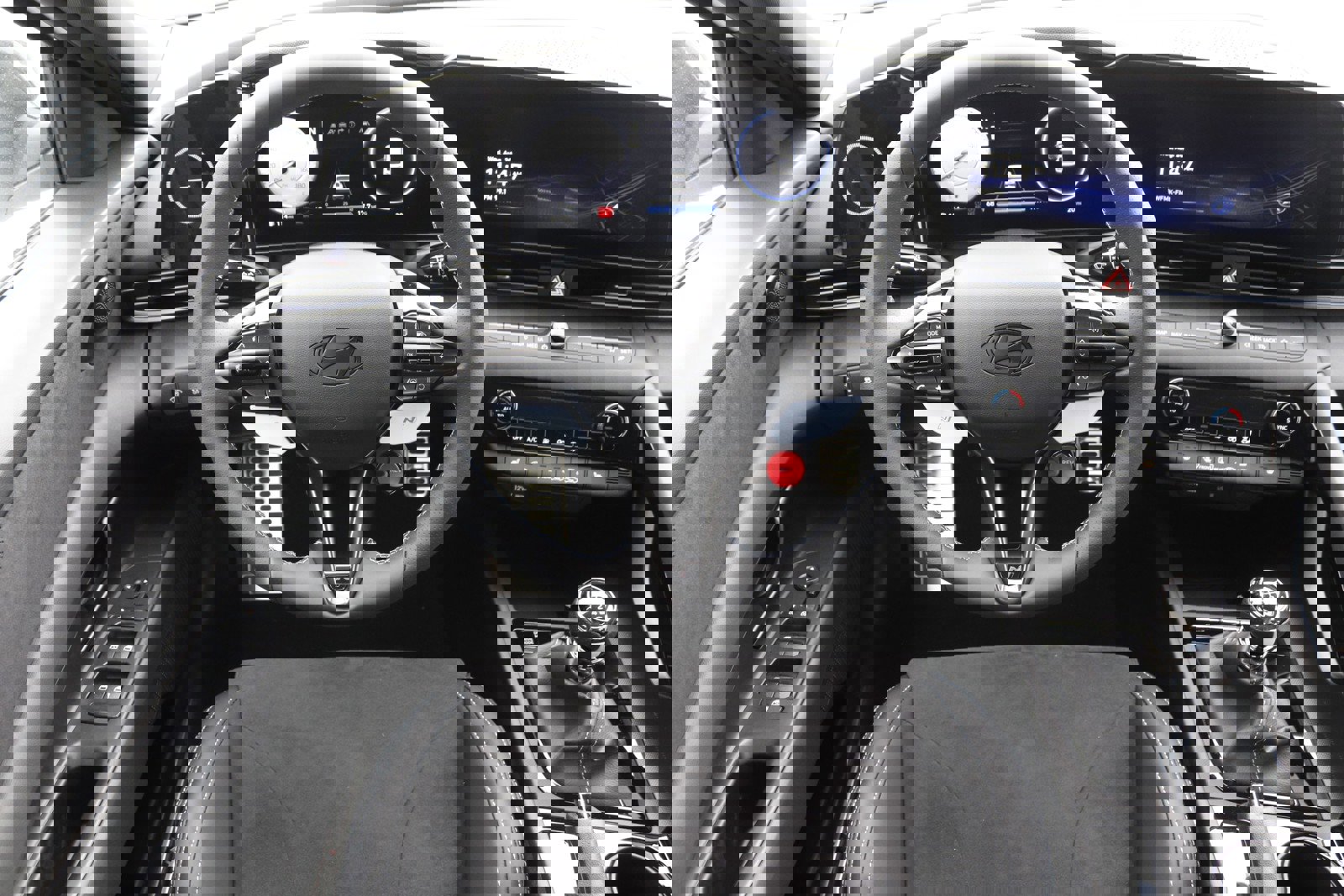 New 2025 Hyundai Elantra N image 16