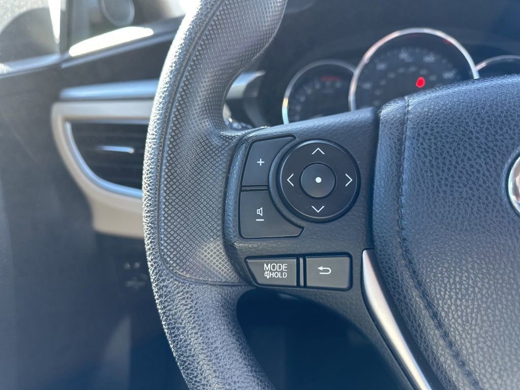 Used 2014 Toyota Corolla LE image 20
