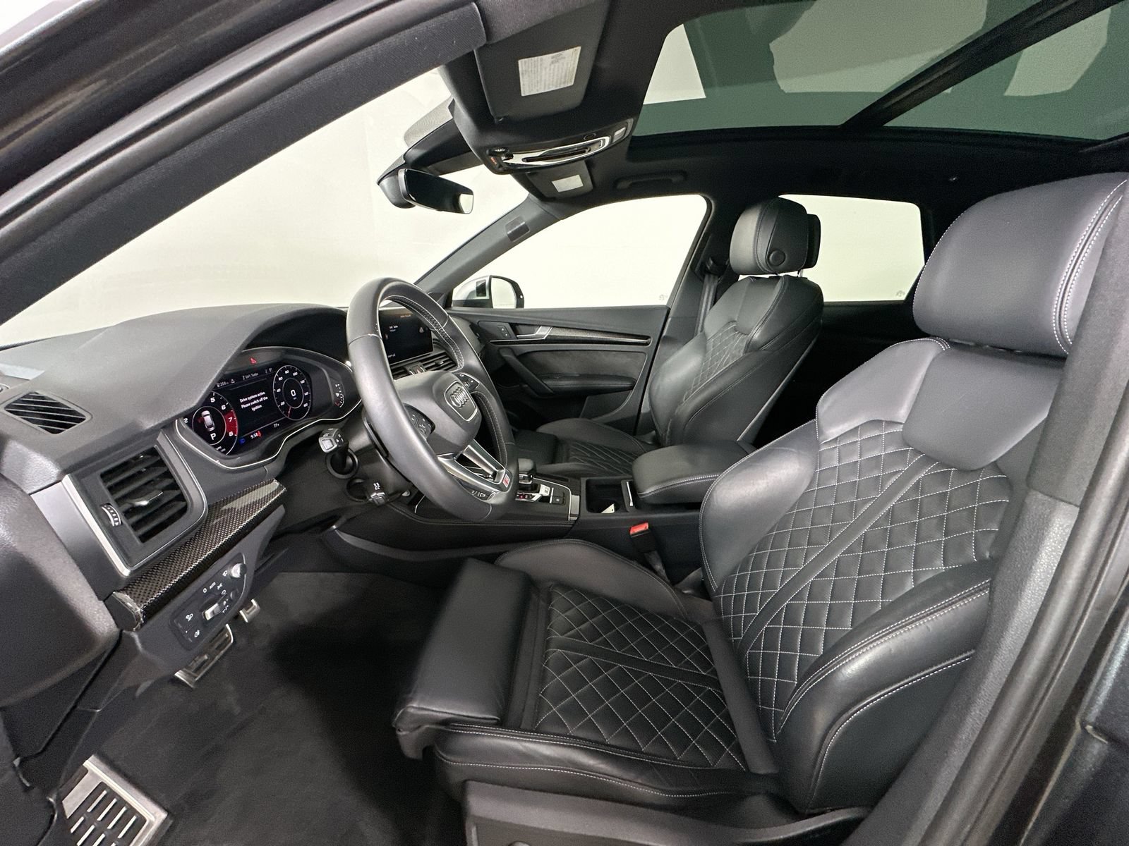 Used 2018 Audi SQ5 Prestige w/ Prestige Package AWD/4WD image 32